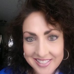 Meet your Posher, Candaice